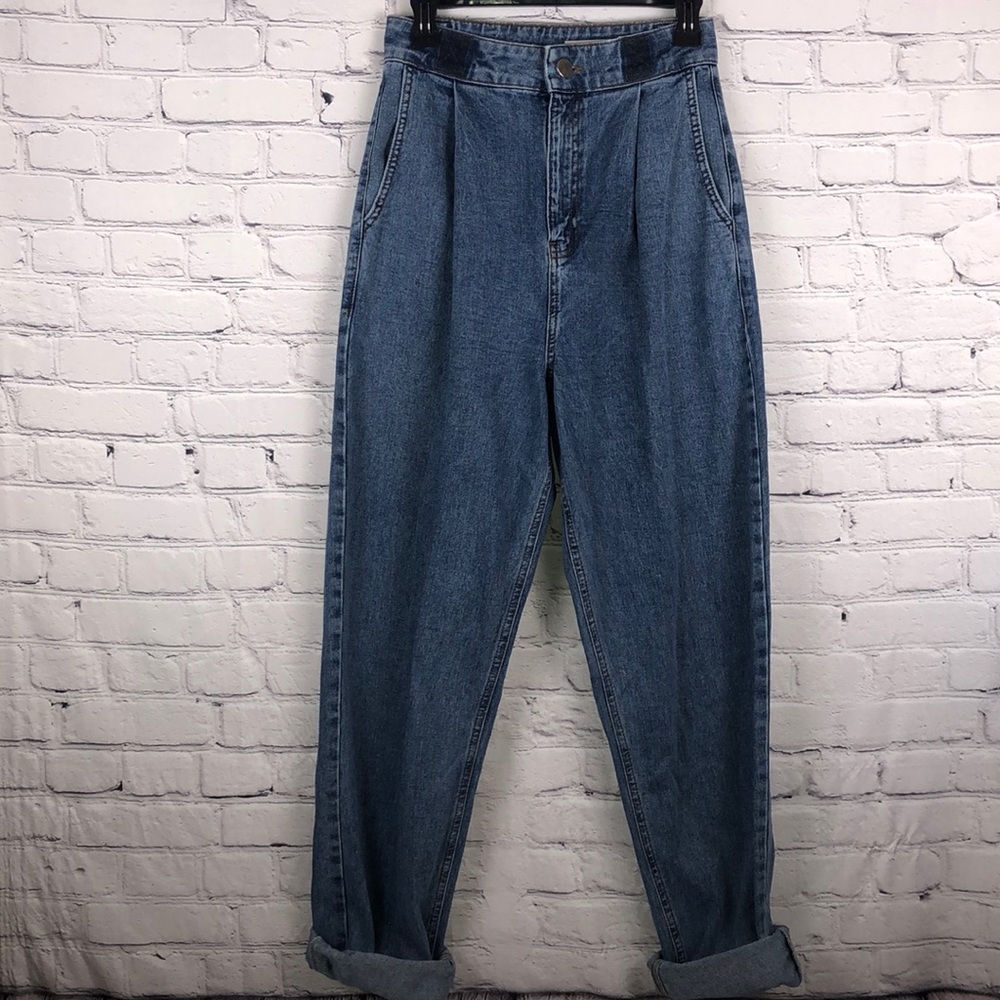 ASOS Denim High Rise Mom Jeans Size 26